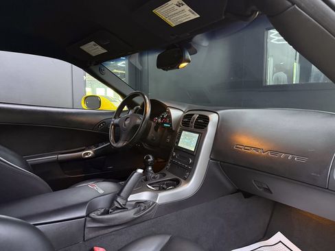 Used 2006 Chevrolet Corvette Z06 w/ Preferred Equipment Group RWD image 19