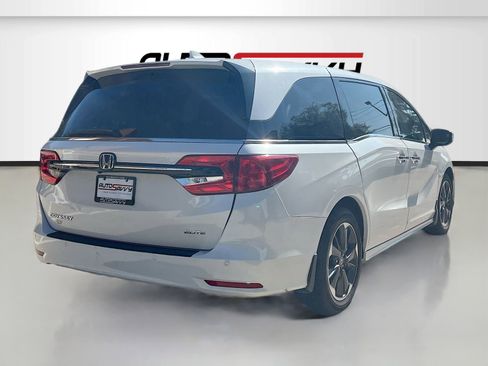 Used 2023 Honda Odyssey Elite image 7