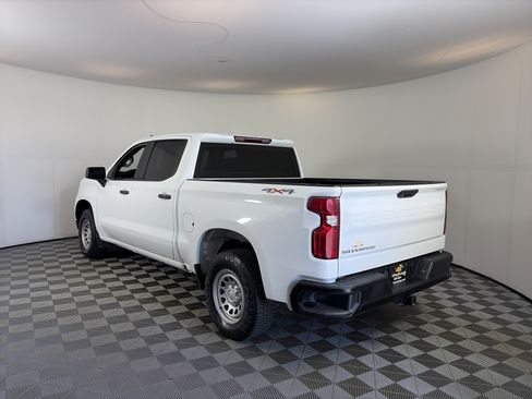 Used 2024 Chevrolet Silverado 1500 W/T w/ Trailering Package AWD/4WD image 8
