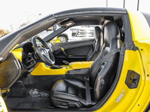 Used 2006 Chevrolet Corvette Coupe image 24