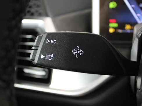 New 2026 BMW X5 xDrive40i w/ Climate Comfort Package image 29