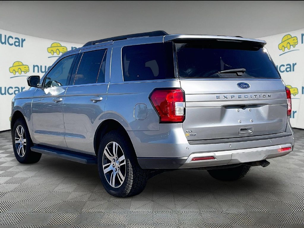 Used 2024 Ford Expedition XLT AWD/4WD image 4