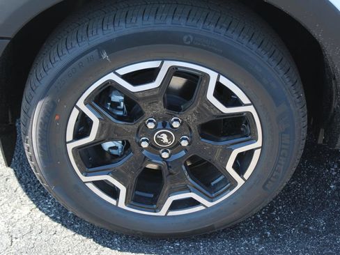 New 2026 Ford Bronco Sport Outer Banks w/ Outer Banks Tech Package+ AWD/4WD image 3