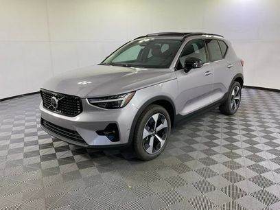New 2026 Volvo XC40 B5 Plus w/ Protection Package Premier