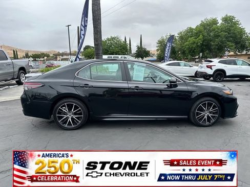 Used 2024 Toyota Camry SE FWD image 8