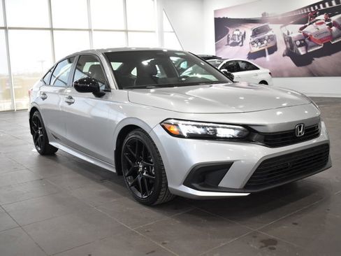 Used 2024 Honda Civic Sport image 5