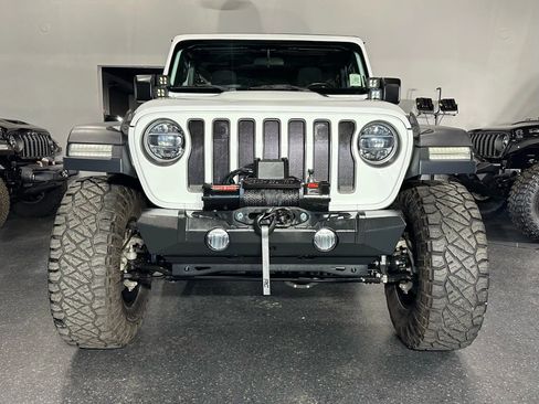 Used 2018 Jeep Wrangler Unlimited Rubicon w/ LED Lighting Group image 3