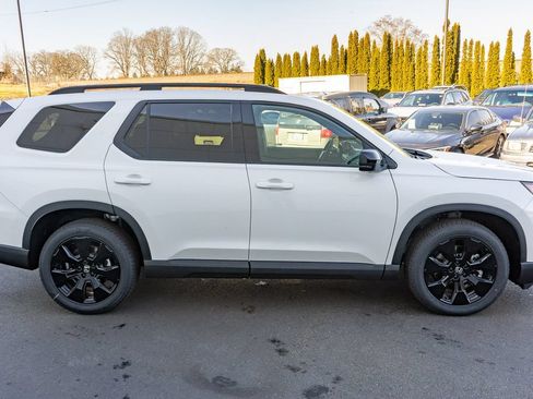 New 2026 Honda Pilot Black Edition image 5