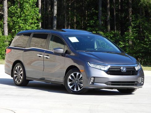 Used 2024 Honda Odyssey EX-L image 12