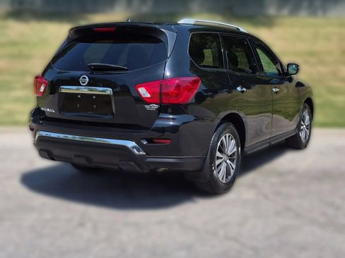 Used 2017 Nissan Pathfinder S FWD image 4