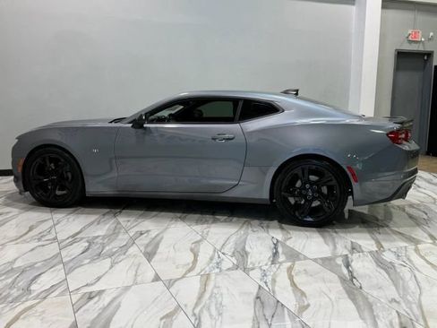 Used 2021 Chevrolet Camaro LT RWD image 9