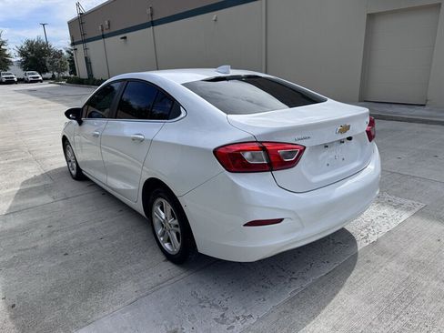 Used 2018 Chevrolet Cruze LT FWD image 7