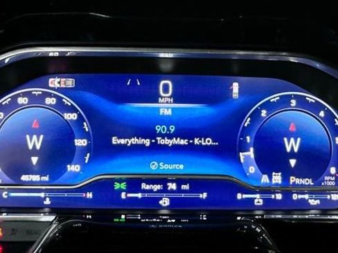 Used 2024 Chevrolet Silverado 2500 LT w/ Convenience Package image 18