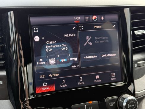 Used 2025 RAM 1500 Warlock AWD/4WD image 16