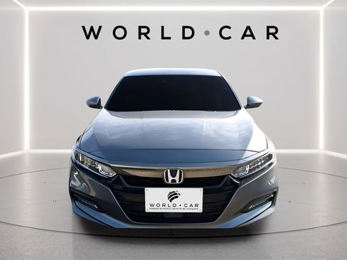 Used 2018 Honda Accord Sport image 2