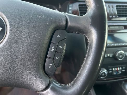 Used 2014 Chevrolet Impala LT FWD image 9