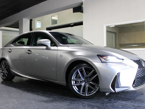 Used 2017 Lexus IS 350 AWD image 41