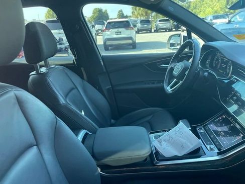 Used 2022 Audi Q7 2.0T Premium w/ Convenience Package AWD/4WD image 8