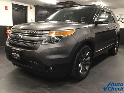 Used 2011 Ford Explorer Limited w/ 301A Rapid Spec Order Code image 4