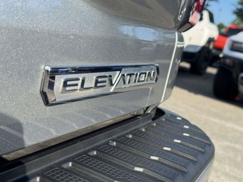 Used 2023 GMC Sierra 1500 Elevation AWD/4WD image 7