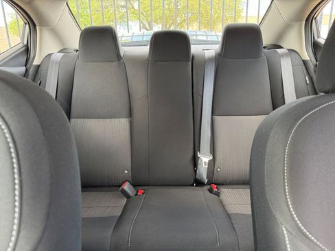 Used 2025 Nissan Sentra SV image 38