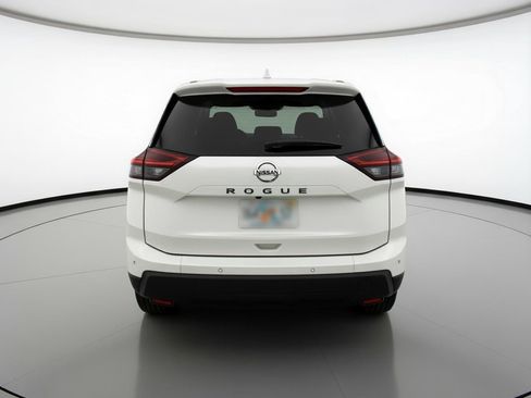 Used 2025 Nissan Rogue SV FWD image 7