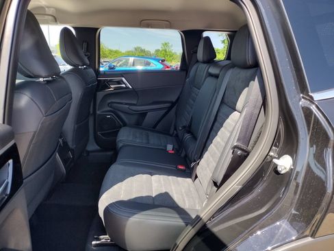 New 2026 Mitsubishi Outlander SE AWD/4WD image 7
