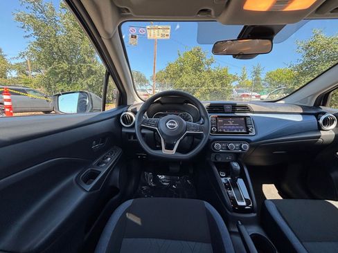 Used 2025 Nissan Versa SV FWD image 32