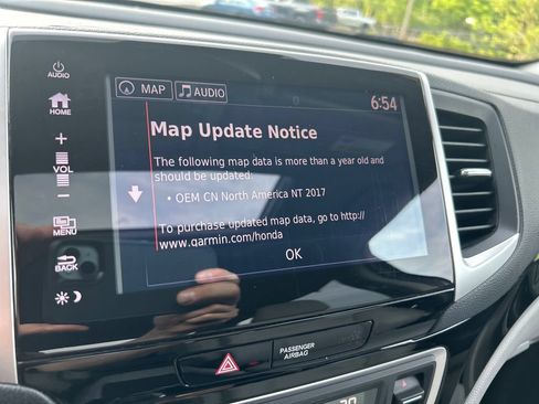 Used 2017 Honda Pilot Elite image 13