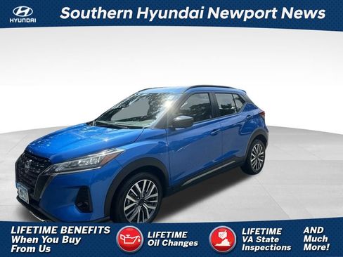 Used 2024 Nissan Kicks SR FWD image 1