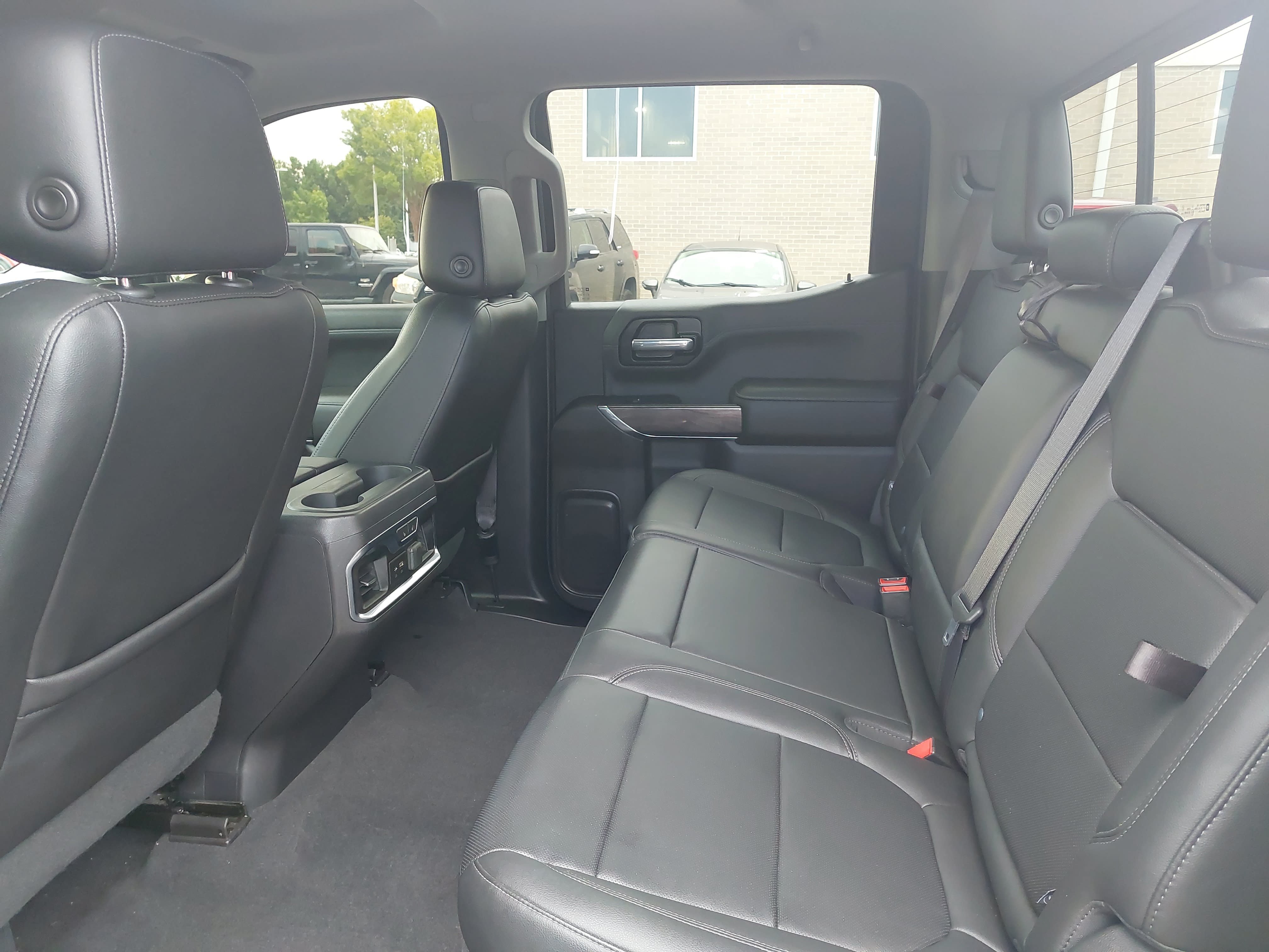 Used 2019 Chevrolet Silverado 1500 LTZ w/ LTZ Plus Package AWD/4WD image 14