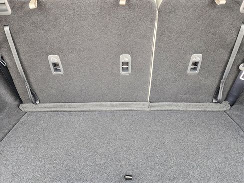 New 2025 Nissan Pathfinder SV image 22