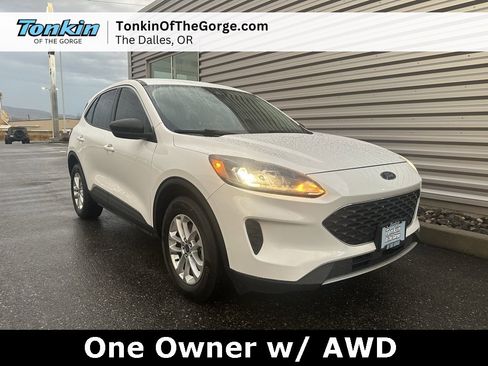 Used 2022 Ford Escape SE image 1