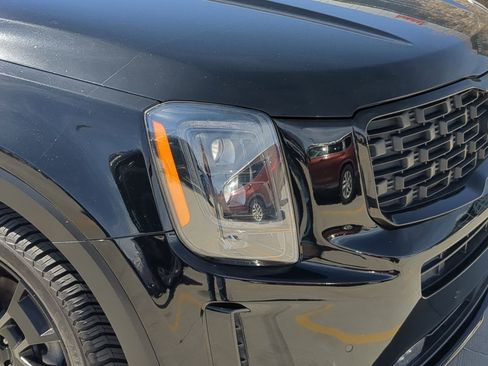 Used 2021 Kia Telluride SX w/ SX Prestige Package image 10