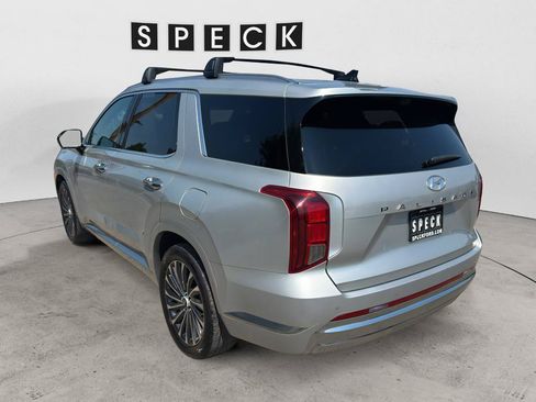 Used 2023 Hyundai Palisade Calligraphy w/ Winter Package AWD/4WD image 3
