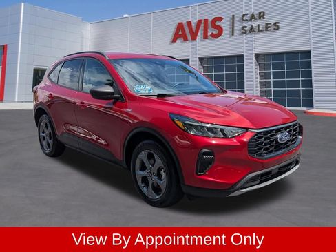 Used 2025 Ford Escape ST-Line AWD/4WD image 3