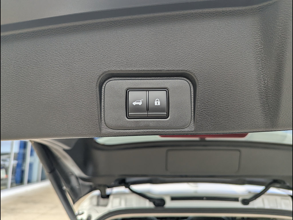 Used 2026 Nissan Rogue SV w/ SV Premium Package AWD/4WD image 22