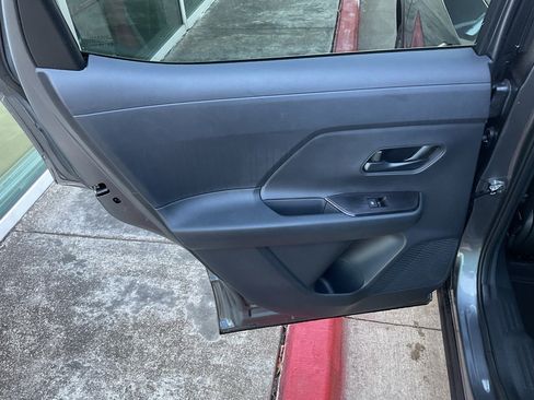 New 2026 Nissan Kicks S image 17