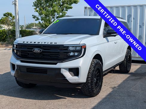 Certified 2025 Ford Expedition Max Platinum w/ Stealth Performance Package AWD/4WD image 7