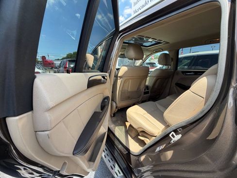 Used 2016 Mercedes-Benz GL 450 4MATIC image 16