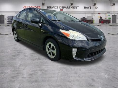 Used 2015 Toyota Prius Four FWD image 7