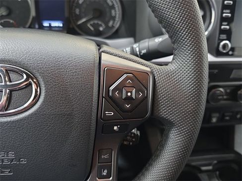 Certified 2023 Toyota Tacoma TRD Off-Road image 15