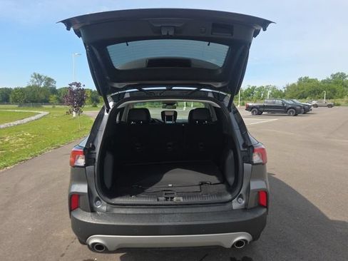 Used 2022 Ford Escape Titanium AWD/4WD image 10