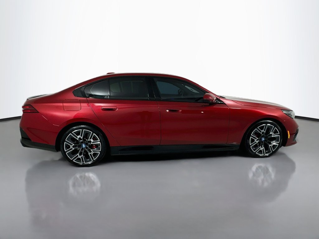 Used 2024 BMW i5 eDrive40i w/ M Sport Package RWD image 9