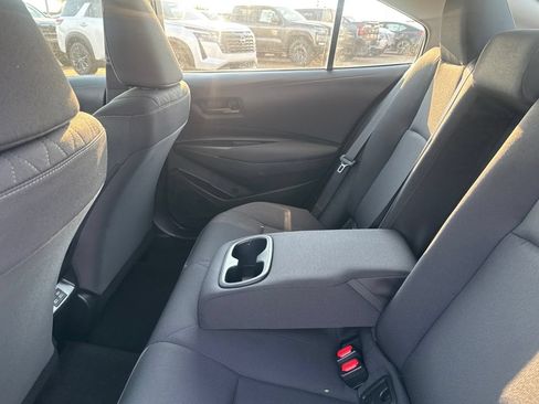 Used 2025 Toyota Corolla LE FWD image 31