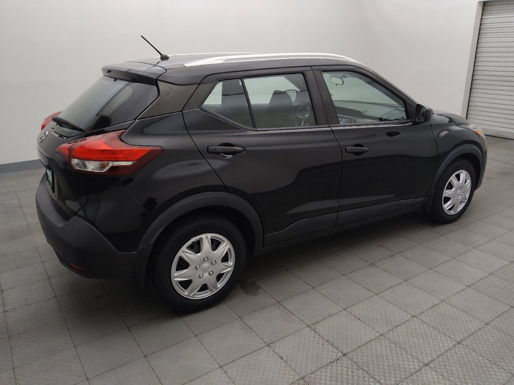 Used 2019 Nissan Kicks S FWD image 10