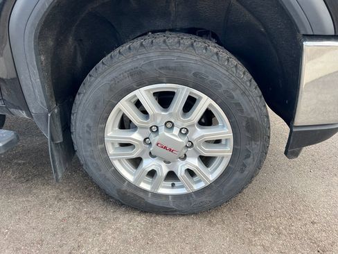 Used 2023 GMC Sierra 2500 SLE w/ SLE Convenience Package AWD/4WD image 18