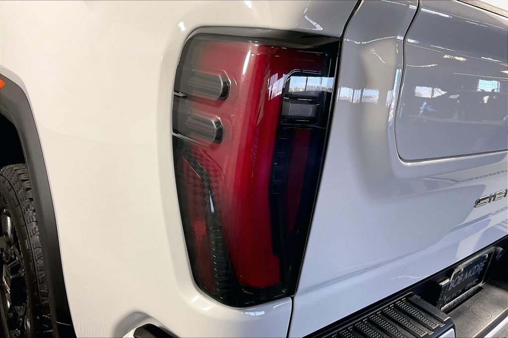 Used 2026 GMC Sierra 2500 AT4 w/ AT4 Premium Plus Package AWD/4WD image 20