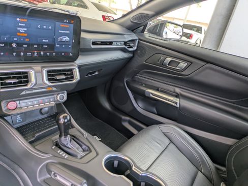 Used 2024 Ford Mustang GT Premium w/ GT Performance Package RWD image 19