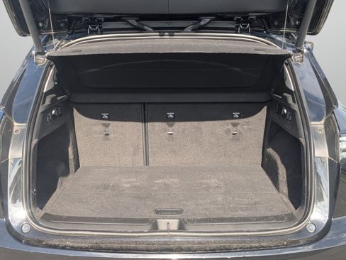 Used 2023 Buick Envision Avenir FWD image 9